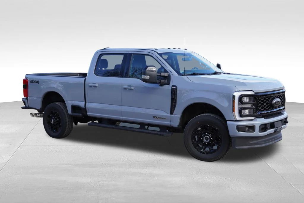 Used 2025 Gray Ford Lariat image 2