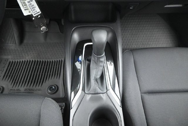 Used 2025 Ice Cap Toyota LE image 10
