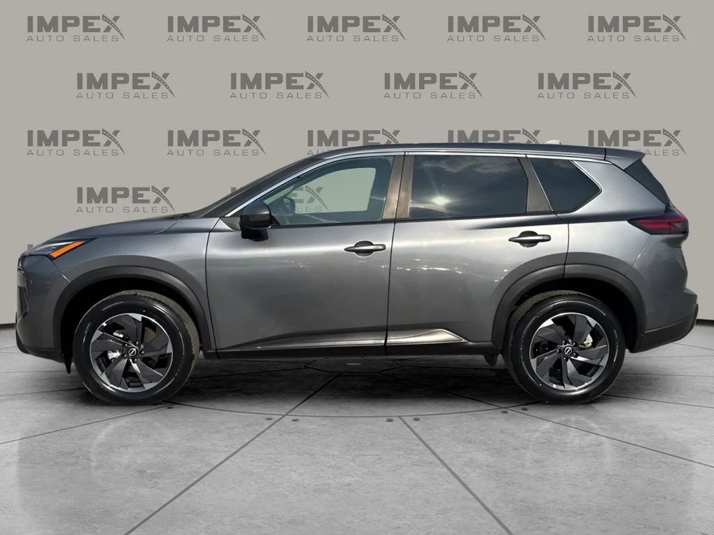 Used 2025 Gray Nissan SV image 2