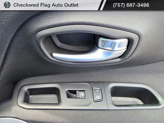 Used 2021 Sting-Gray Clearcoat Jeep Latitude image 42
