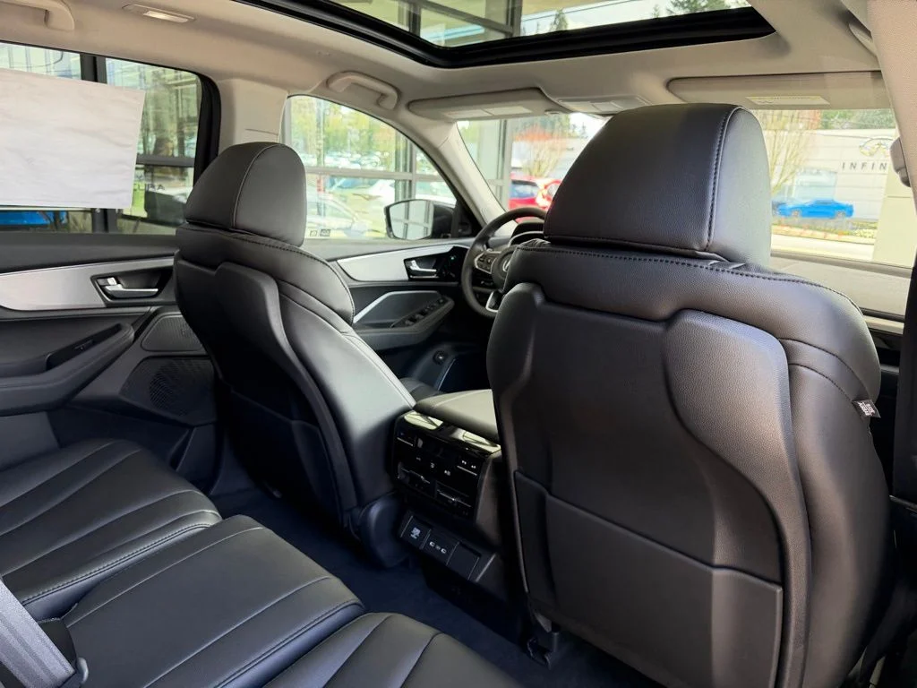 New 2026 Majestic Black Pearl Acura SH-AWD image 30