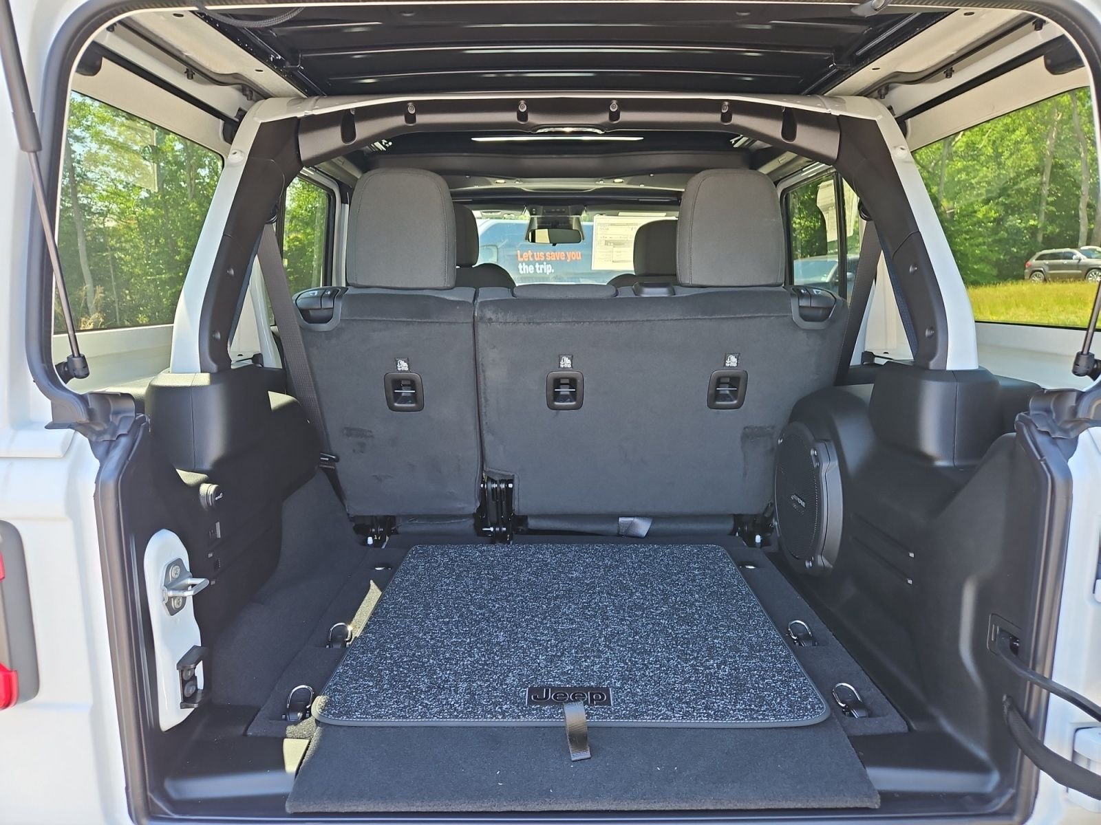 New 2026 Bright White Clear-Coat Exterior Paint Jeep 85th Anniversary Edition image 19