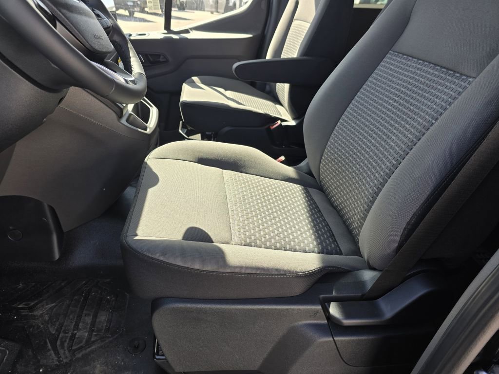 New 2026 Agate Black Metallic Ford XLT image 36