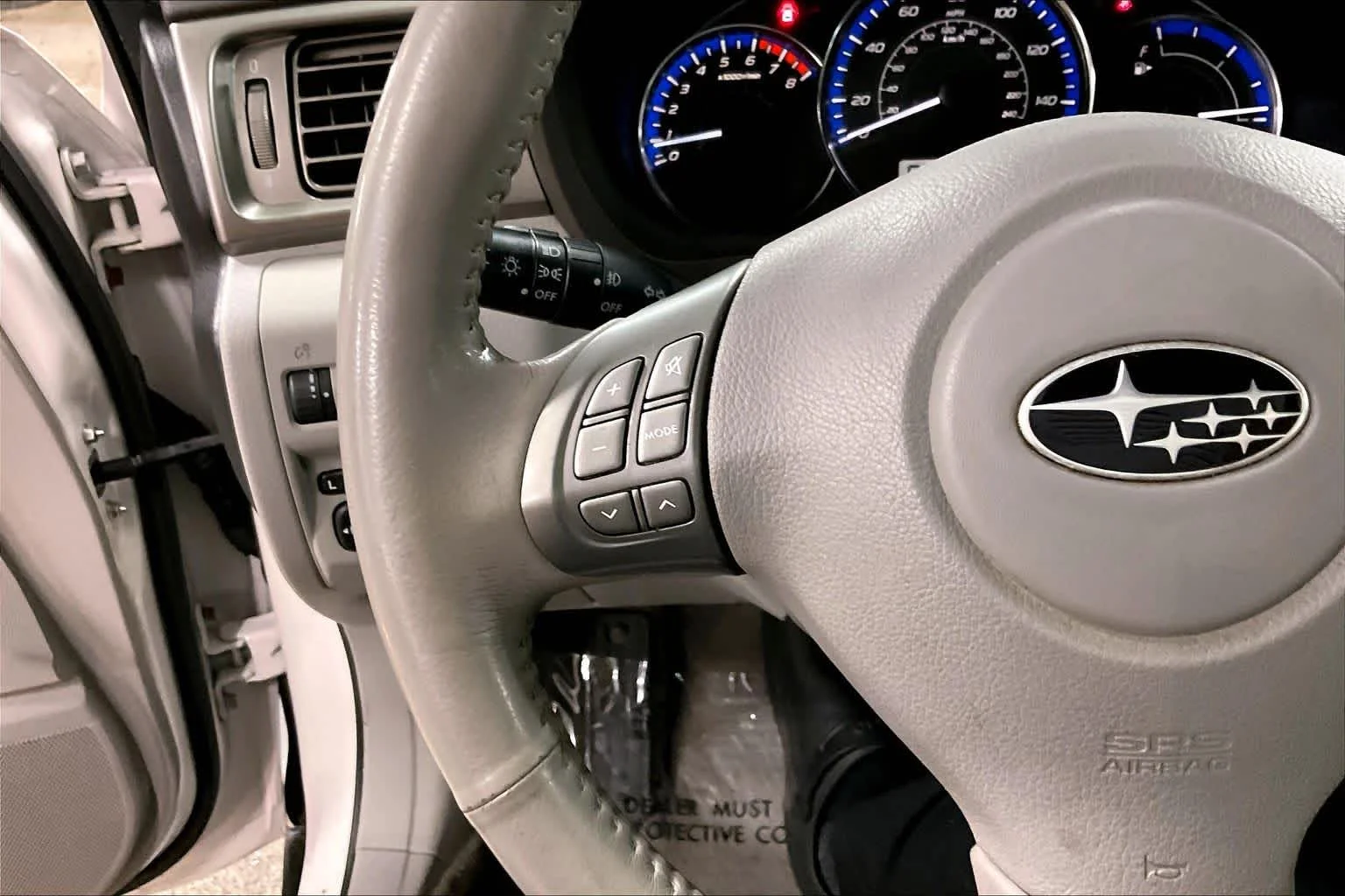 Used 2010 Satin White Pearl Subaru 2.5X Limited image 23