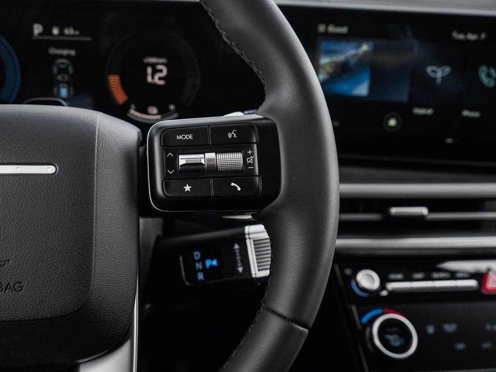 New 2026 Phantom Black Hyundai SEL AWD image 23