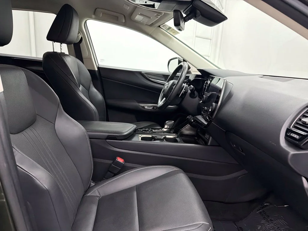 Used 2022 Green Lexus 250 Base image 30