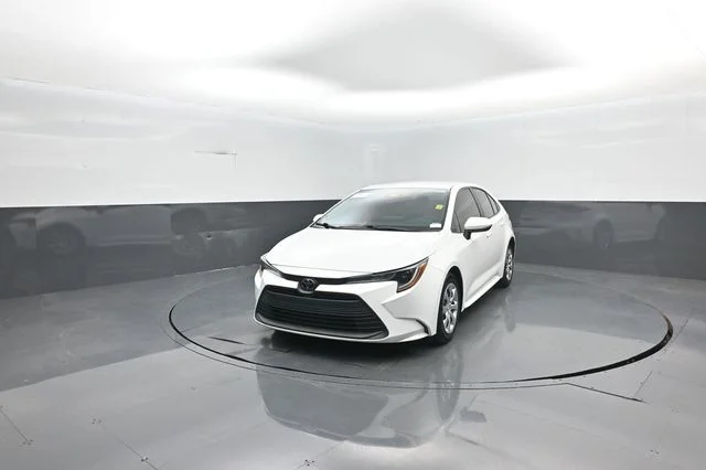 Used 2023 White Toyota LE image 4