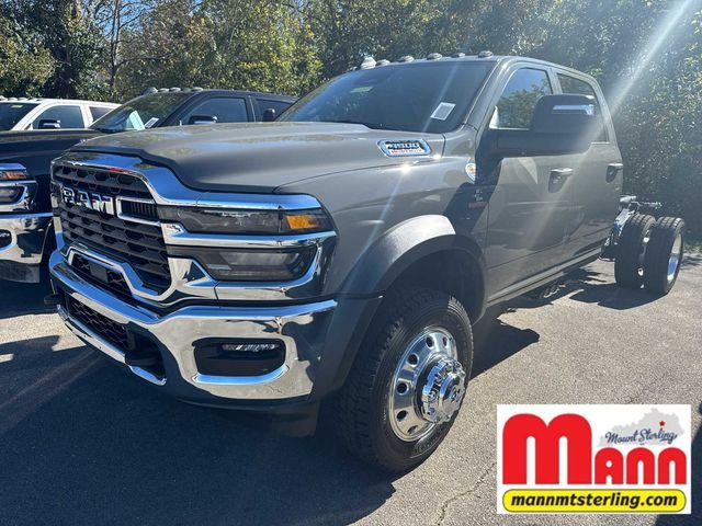 2026 RAM 4500 Tradesman 4X4 Crew Cab DRW 173" WB's photo