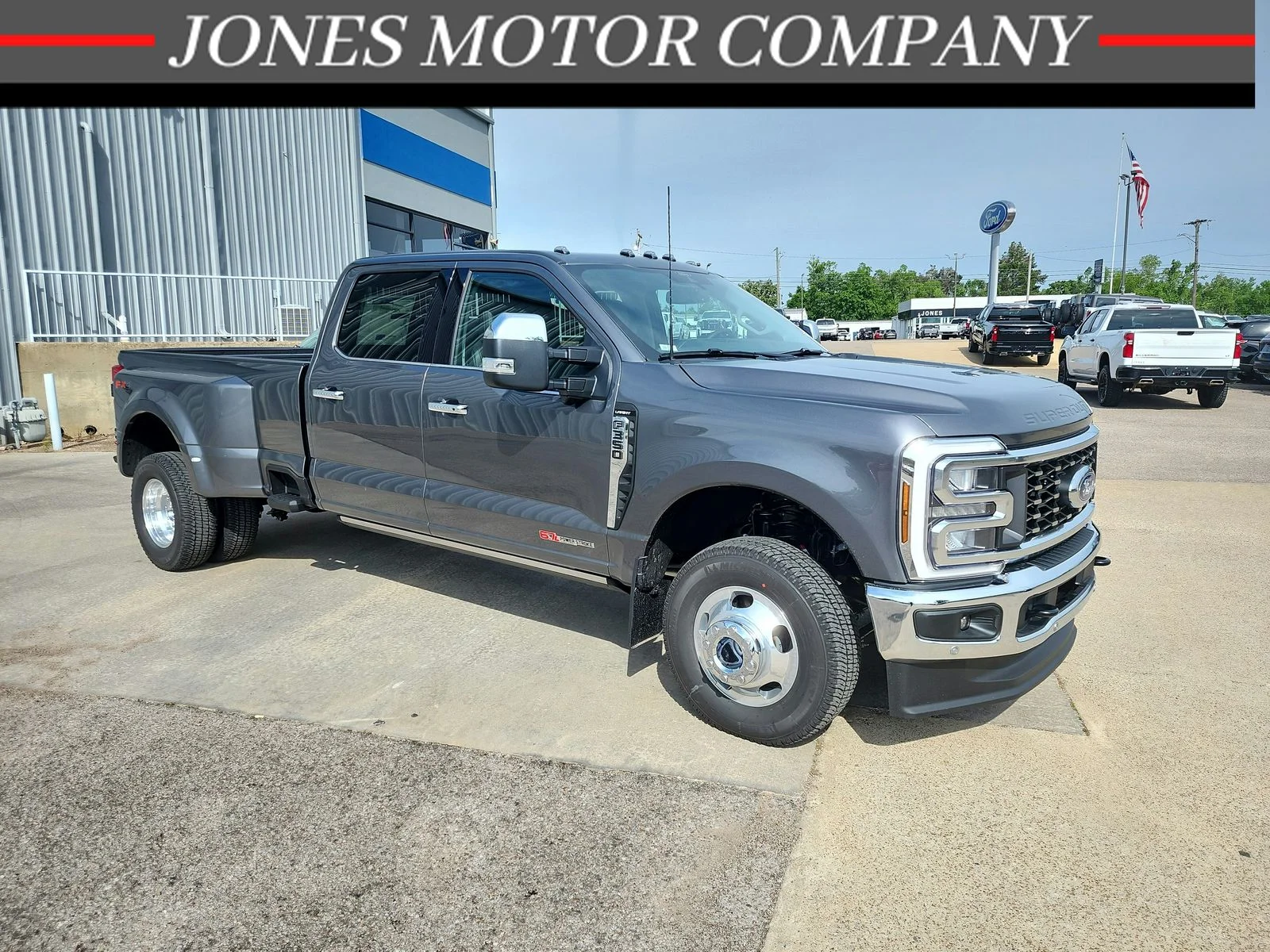 2026 Ford F-350 Lariat 4x4 Crew Cab 8' Box DRW's photo