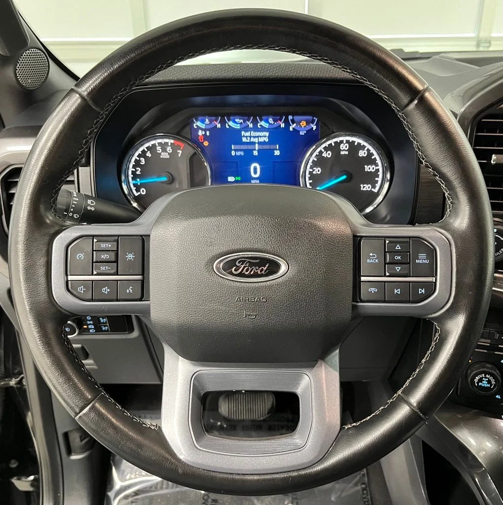 Used 2023 Black Ford XLT image 26