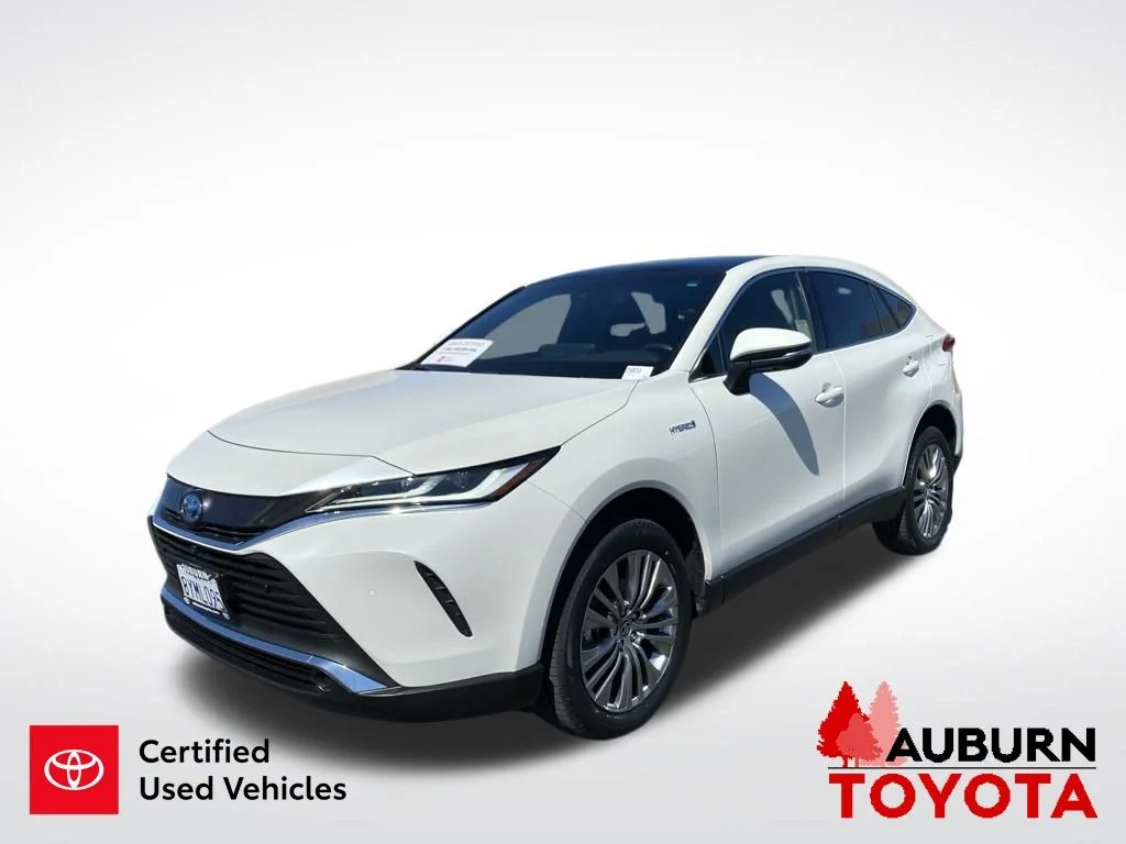 Certified Used 2021 Blizzard Pearl Toyota Limited image 4