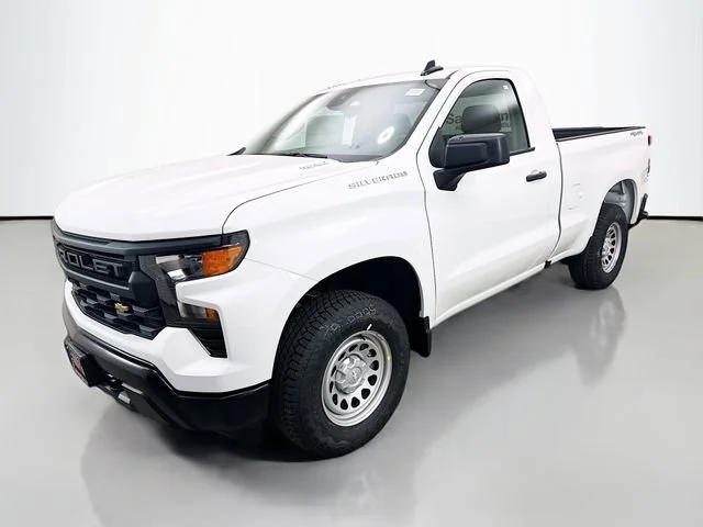 New 2026 Summit White Chevrolet WT image 3