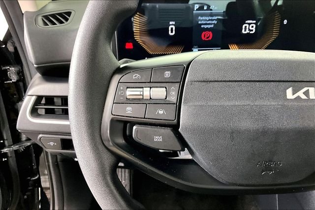 Used 2025 Black Kia LXS image 10