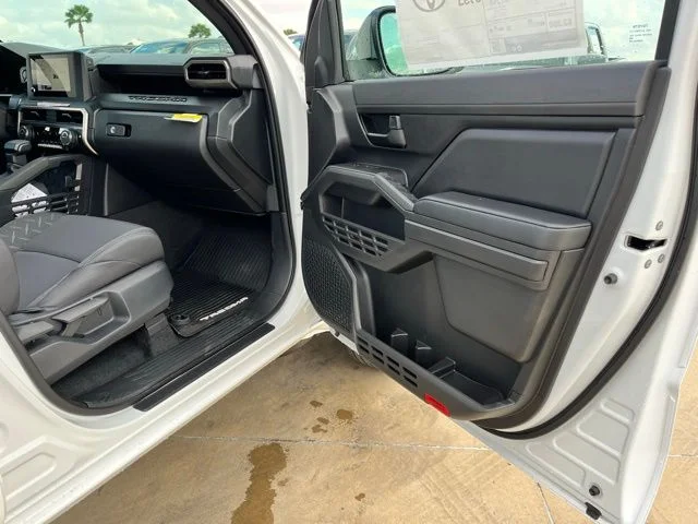 2026 Toyota Tacoma SR - Photo 21