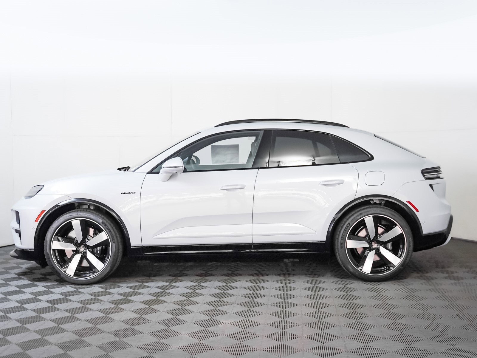 Used 2025 Porsche Macan Turbo Electric with VIN WP1AC2XA9SL176385 for sale in Riverside, CA