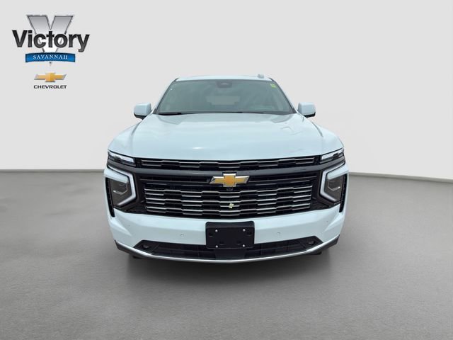New 2026 Polar White Tricoat Chevrolet High Country image 2