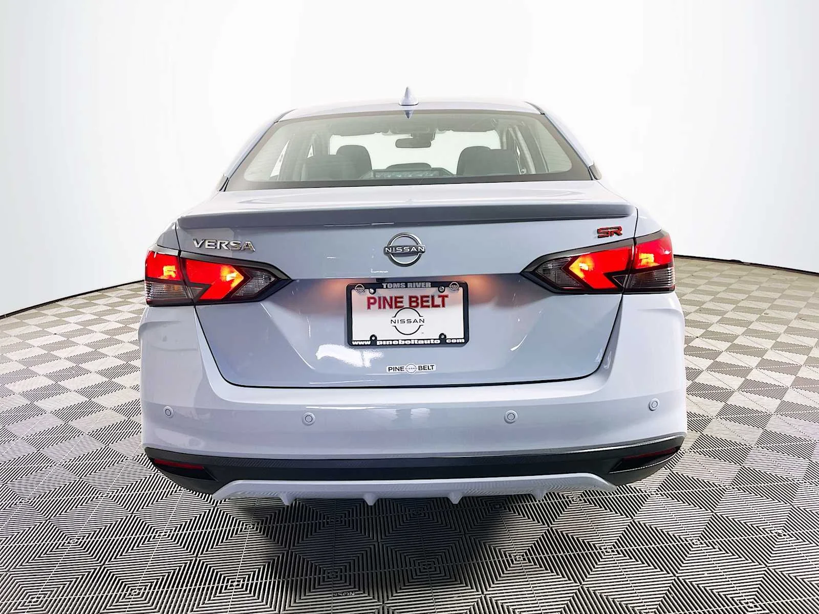 Certified Used 2025 Gray Sky Pearl Nissan SR image 5
