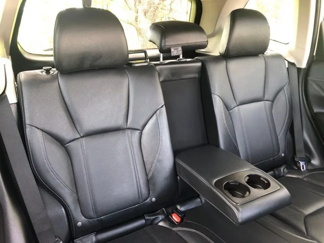 Used 2019 Crystal White Pearl Subaru Limited image 11