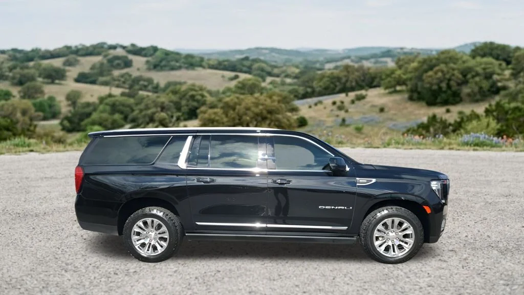 Used 2023 Black GMC Denali image 12