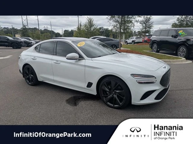Used 2023 White Genesis 2.0T image 1