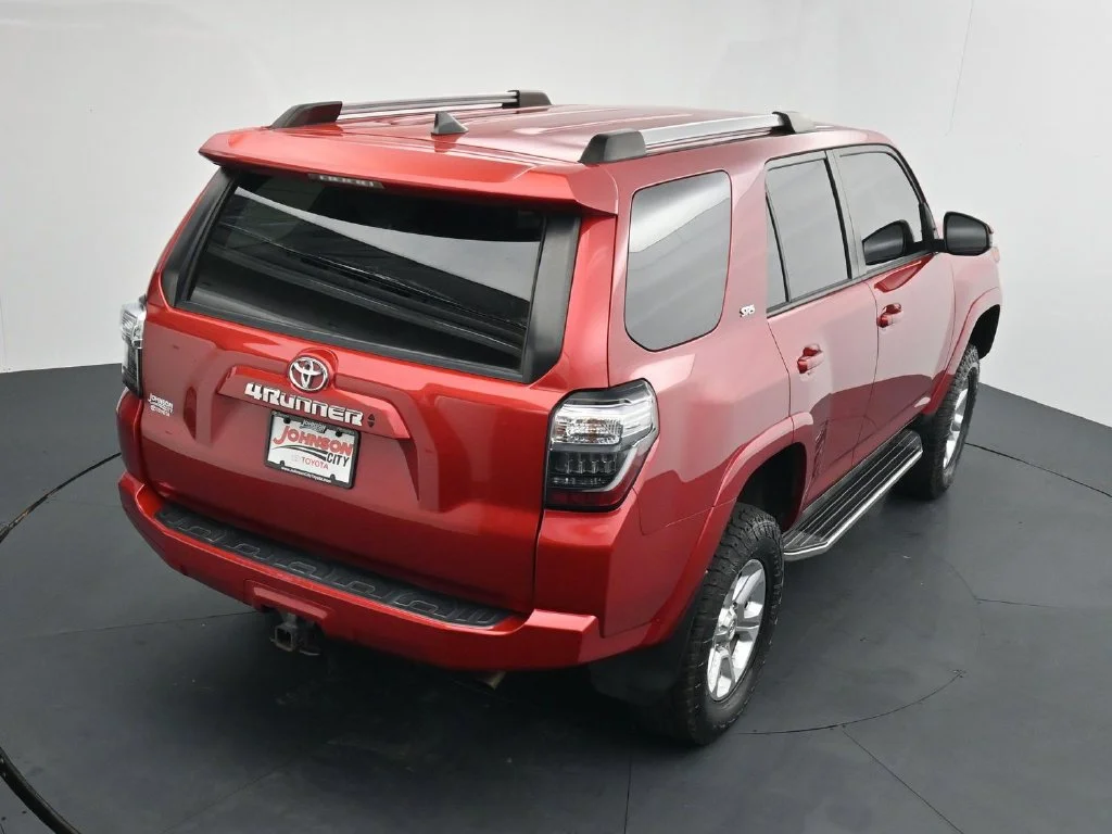 Used 2022 Red Toyota SR5 image 28