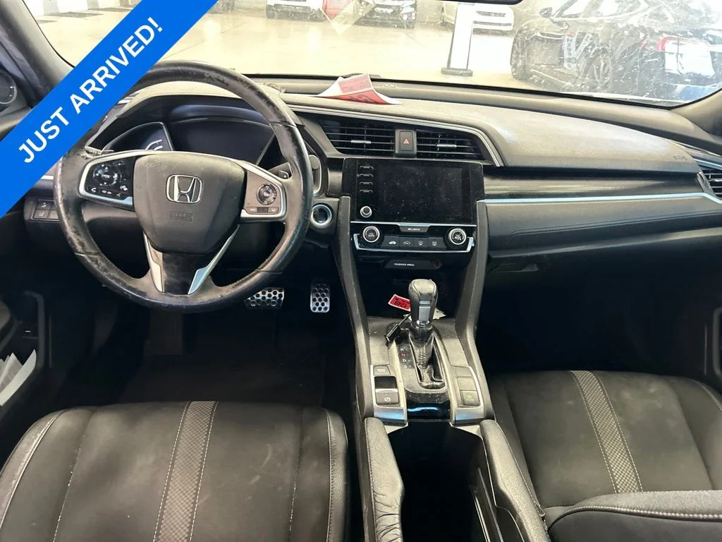 Used 2019  Honda Sport image 5