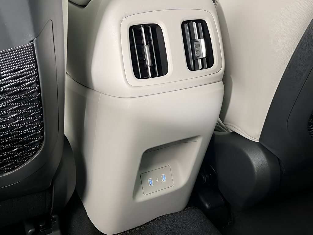 New 2026 Silver Hyundai Limited image 23