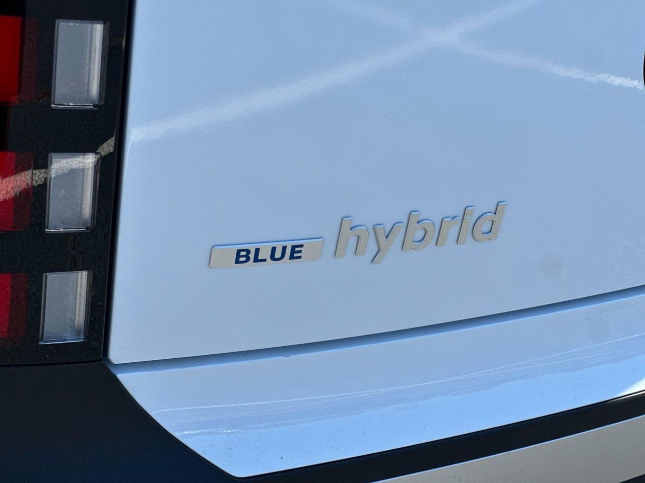 New 2026 White Hyundai Blue SEL 8P image 25