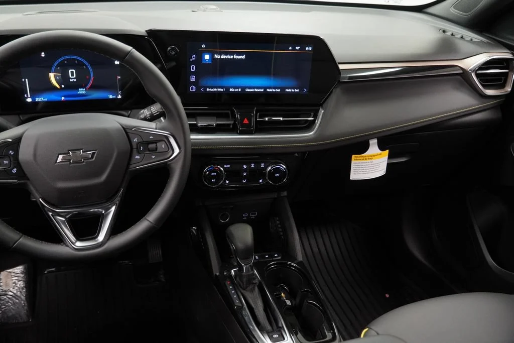 New 2026 Mosaic Black Metallic Chevrolet ACTIV image 13