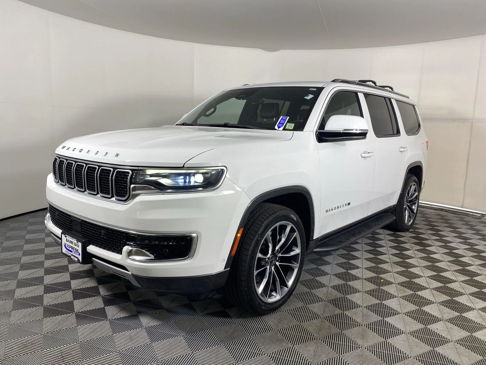 Used 2022 Bright White Clearcoat Jeep Series II image 10