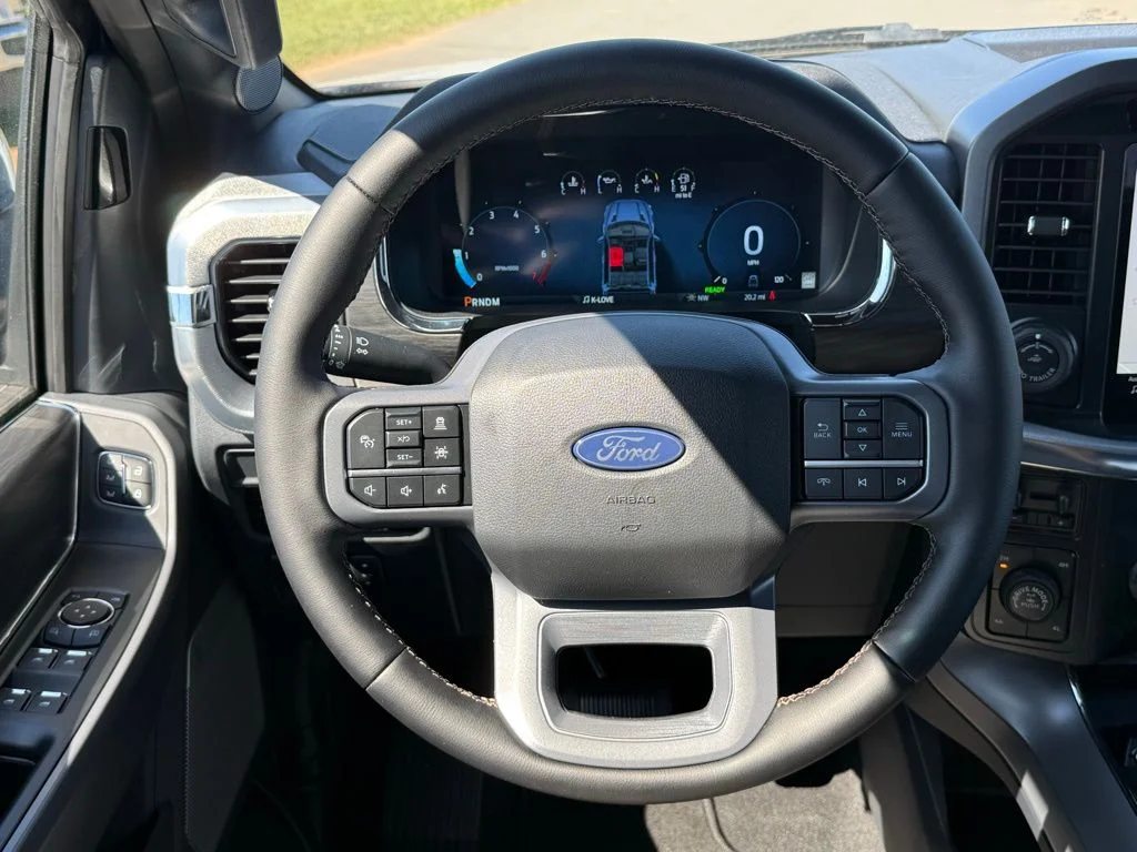 New 2025 White Ford Lariat image 46
