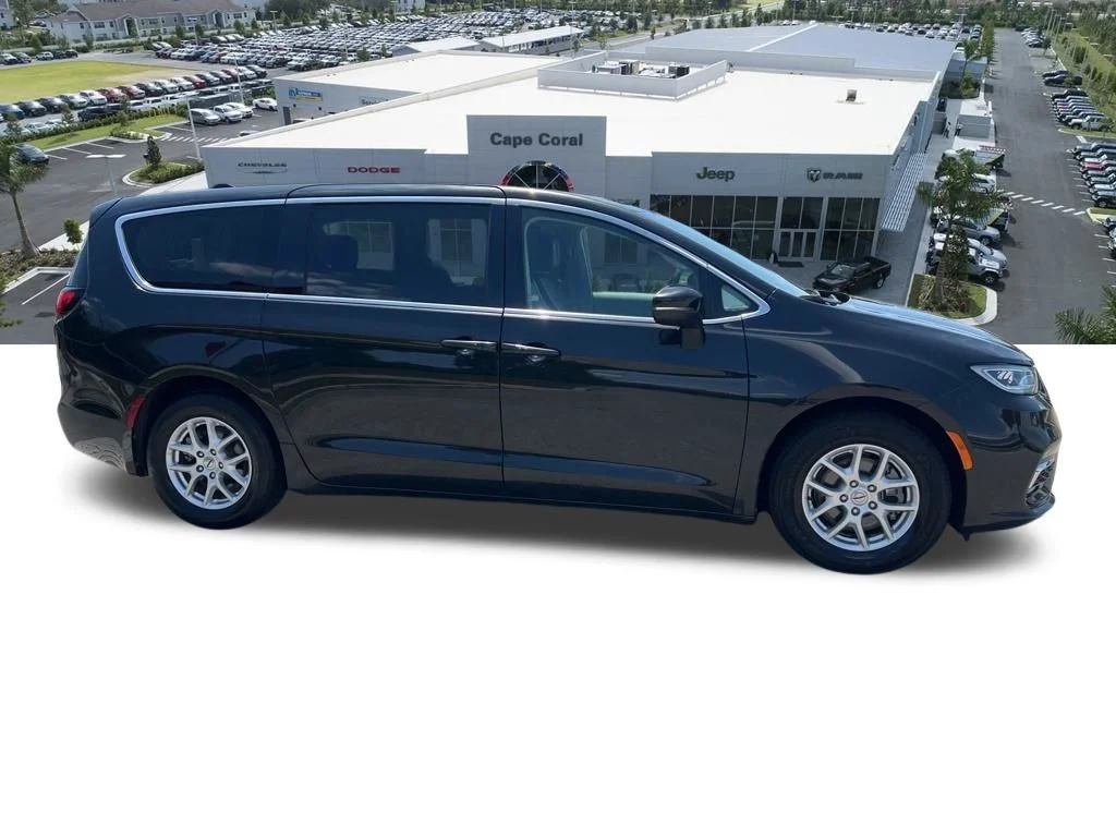 Certified Used 2023 Black Chrysler Touring L image 13