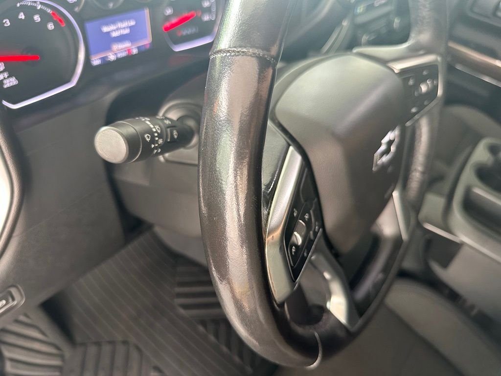 Used 2020 Silver Chevrolet RST image 20