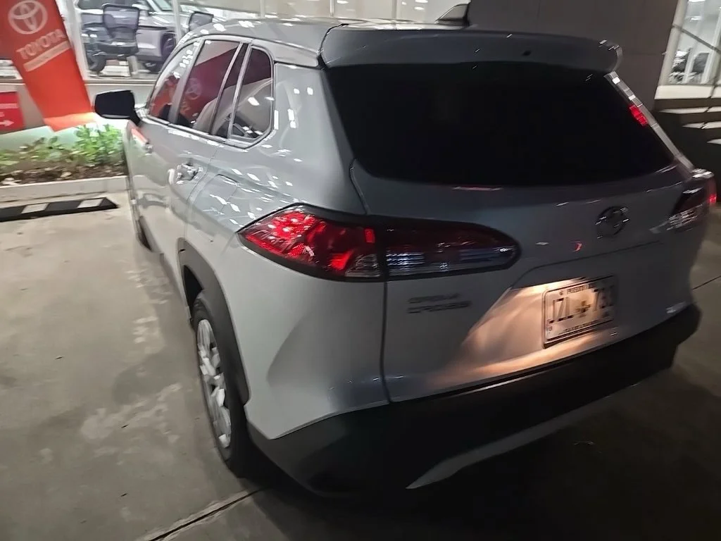 Used 2022 Beige Toyota L image 7