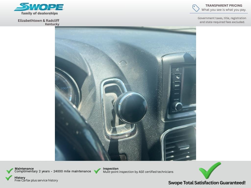 Used 2013 Billet Silver Metallic Clearcoat Chrysler Touring image 27