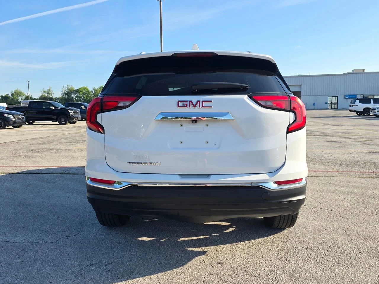Used 2020 Summit White GMC SLT image 2