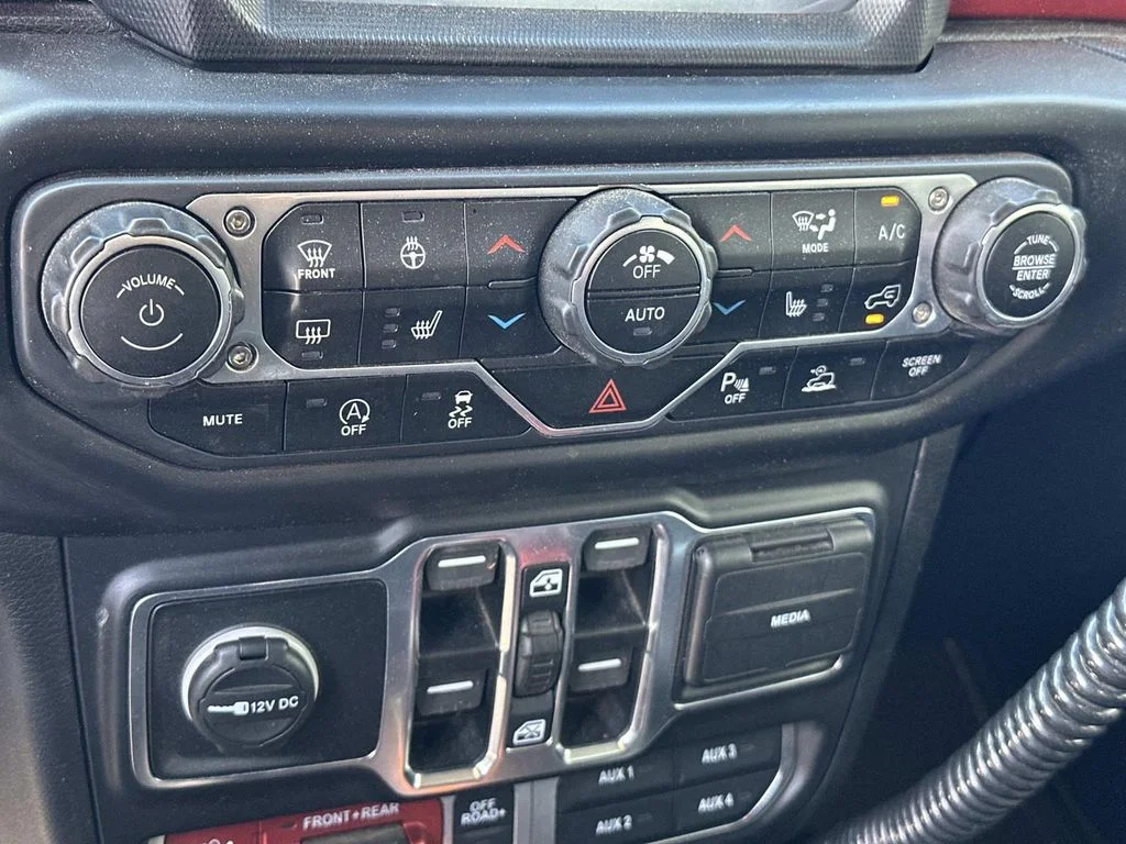 Used 2022 Blue Jeep Unlimited Rubicon image 23