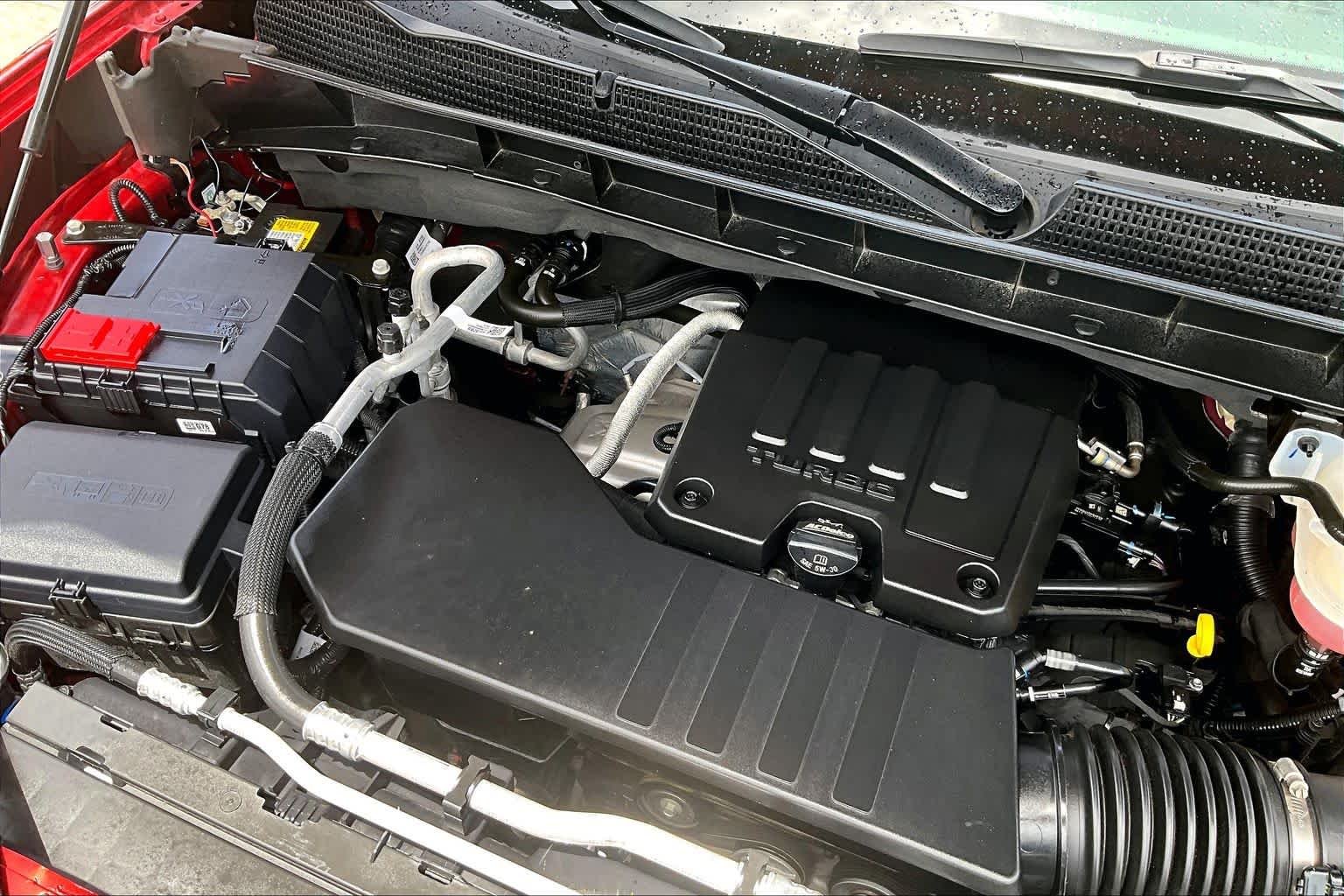Used 2024 Volcanic Red Tintcoat GMC Elevation image 33