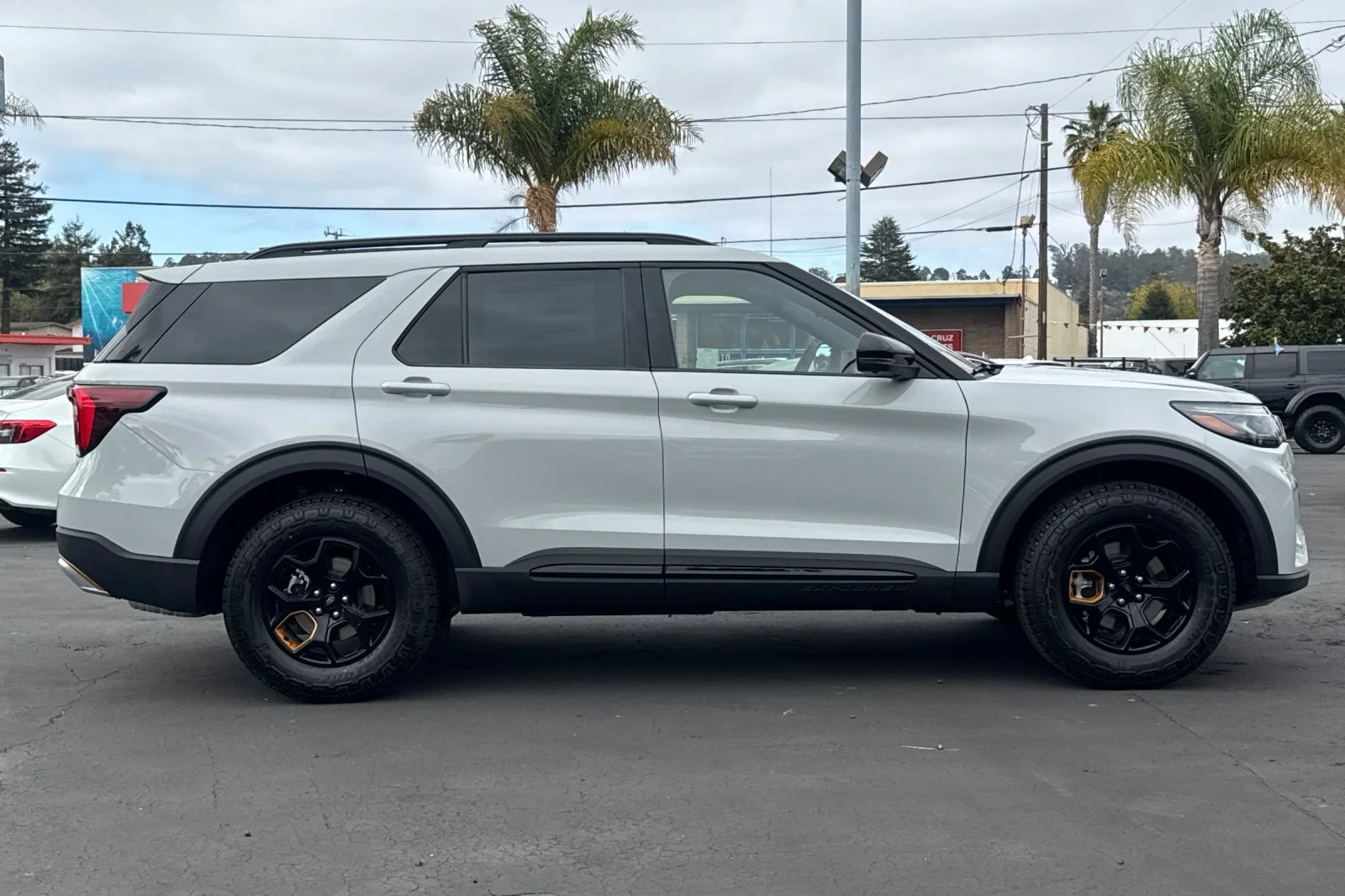 New 2027 Avalanche Gray Ford Tremor® image 2