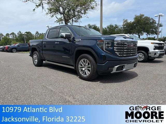 2022 GMC Sierra 4WD Crew Cab Short Box Denali's photo