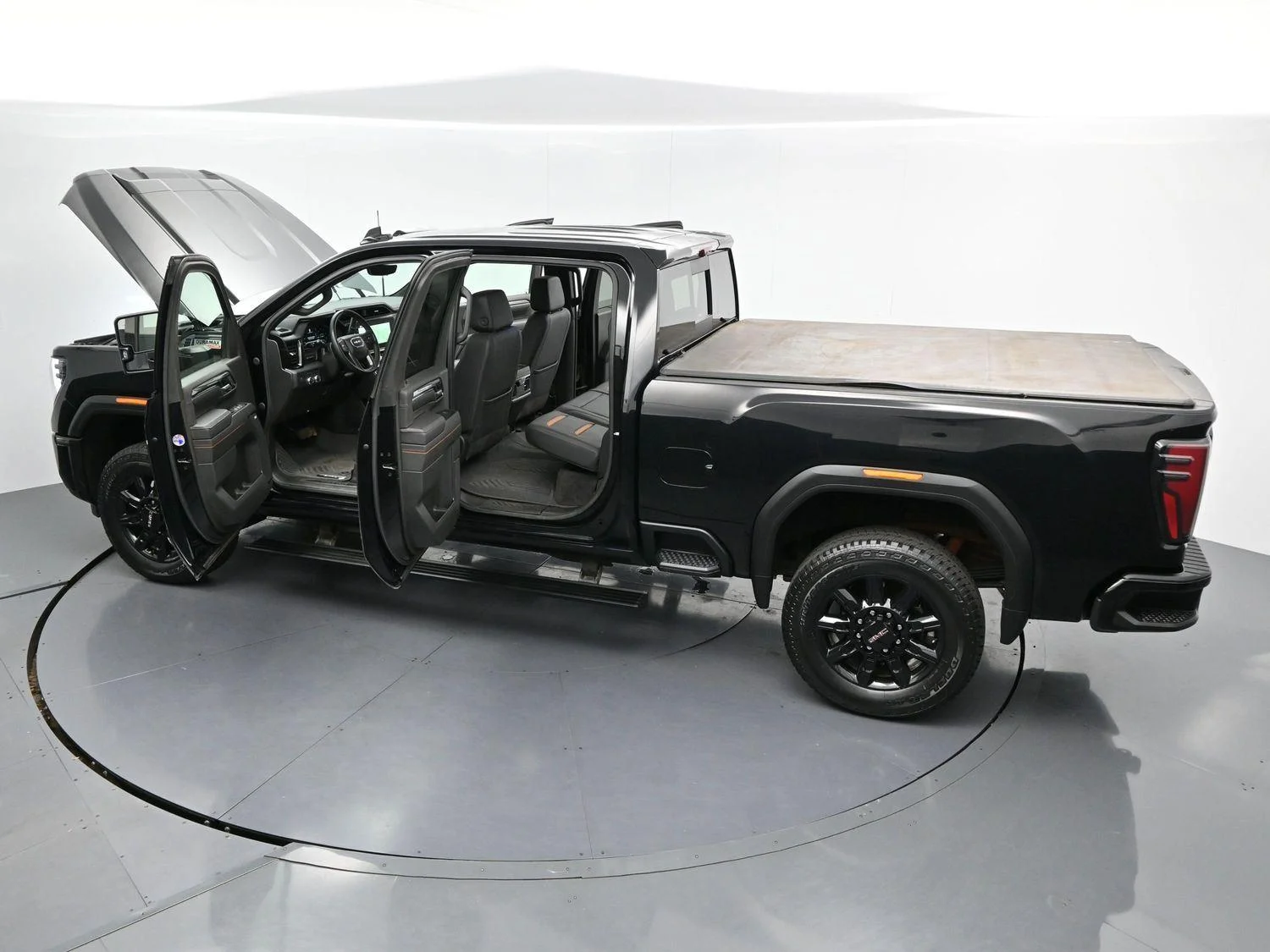 Used 2024 Onyx Black GMC AT4 image 39