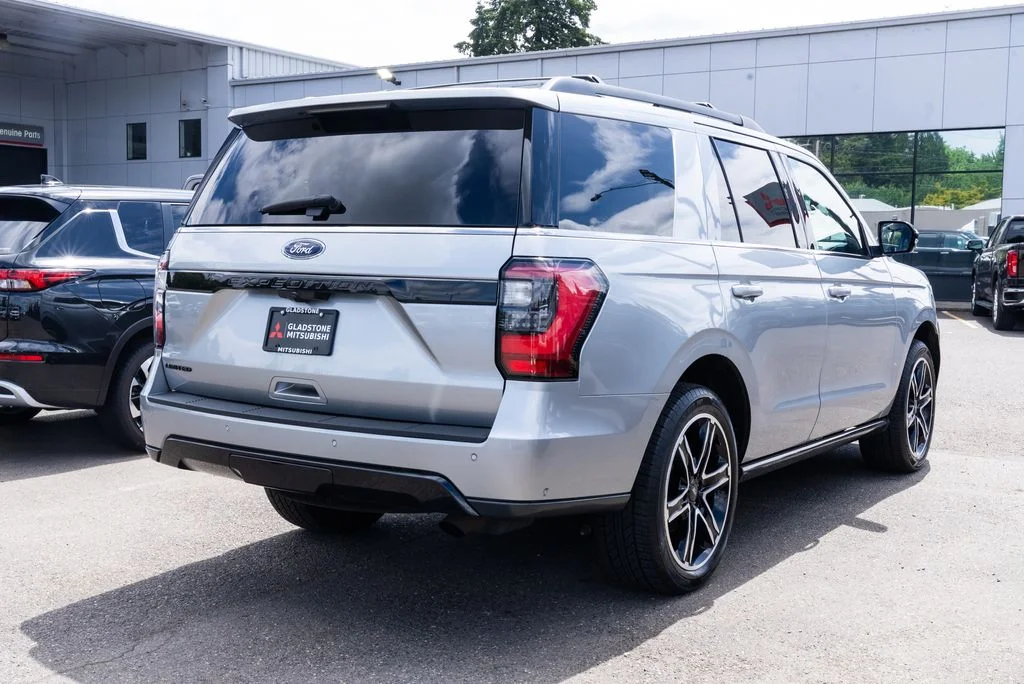 Used 2020 Silver Ford Limited image 6