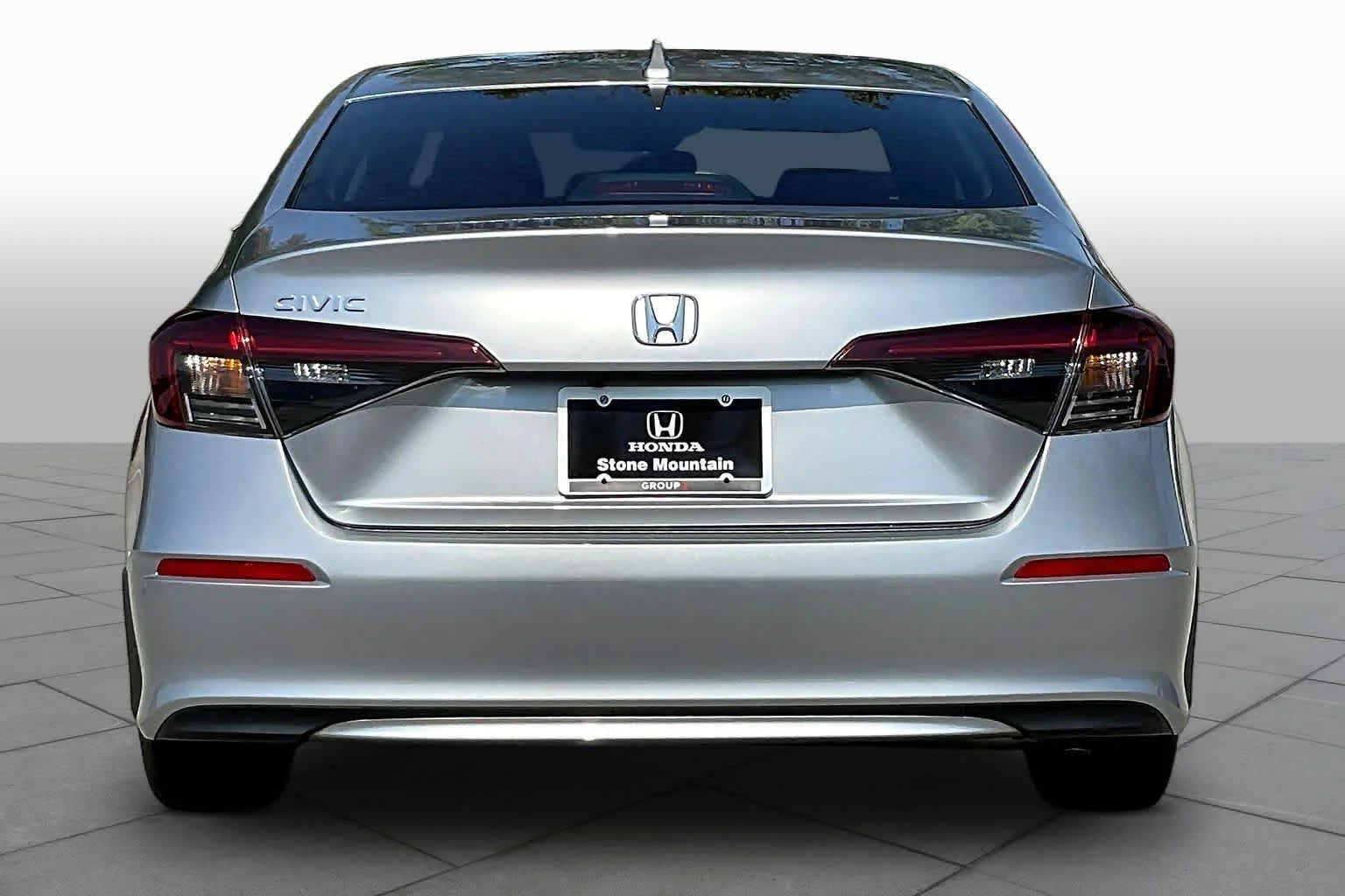 Used 2025 Solar Silver Metallic Honda LX image 5