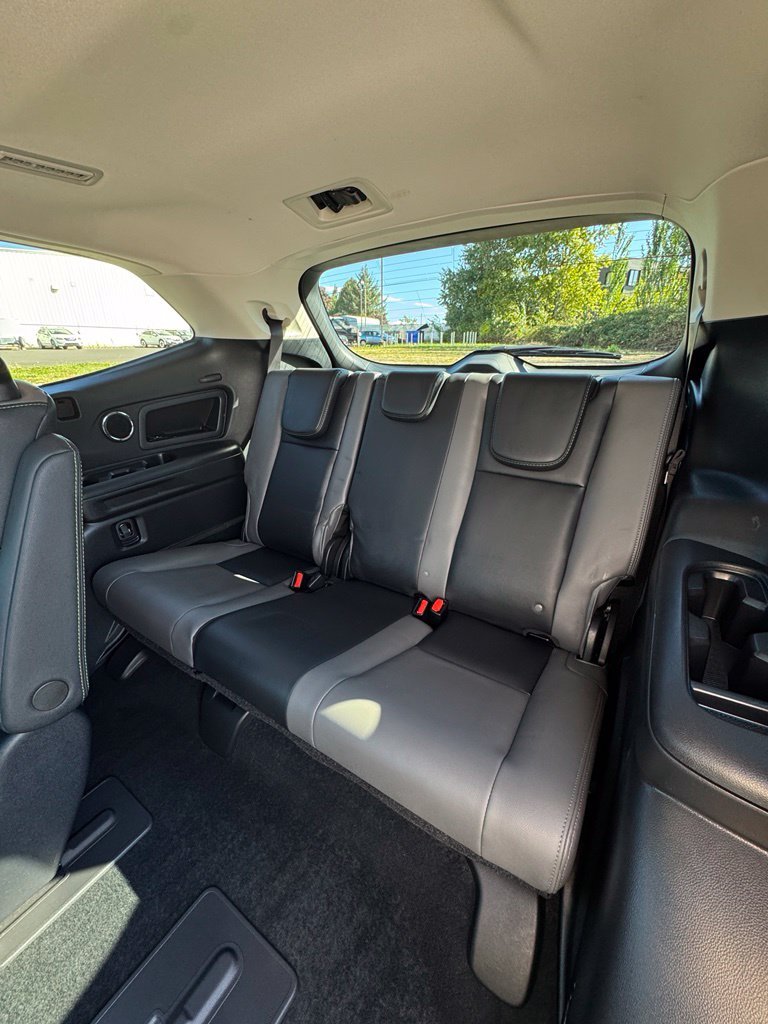 Used 2023 Crystal Black Silica Subaru Onyx Edition image 26