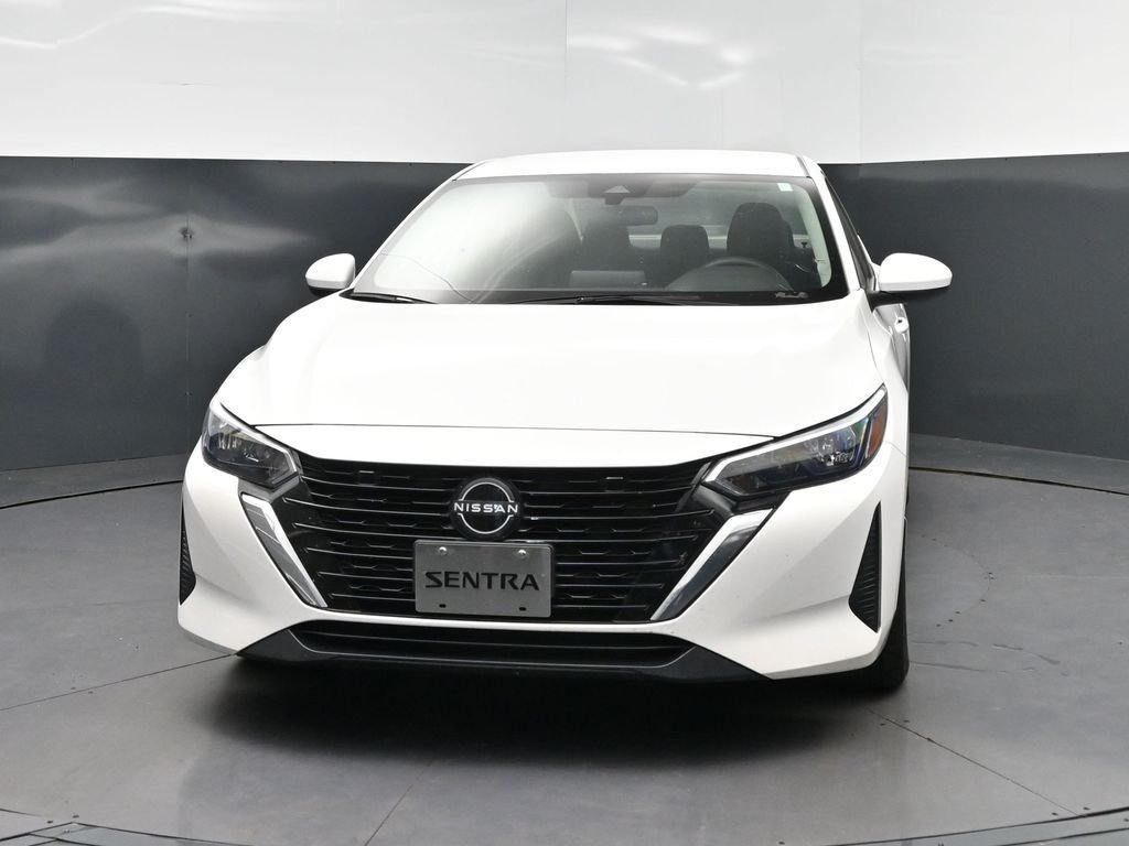Used 2024 White Nissan SV image 10