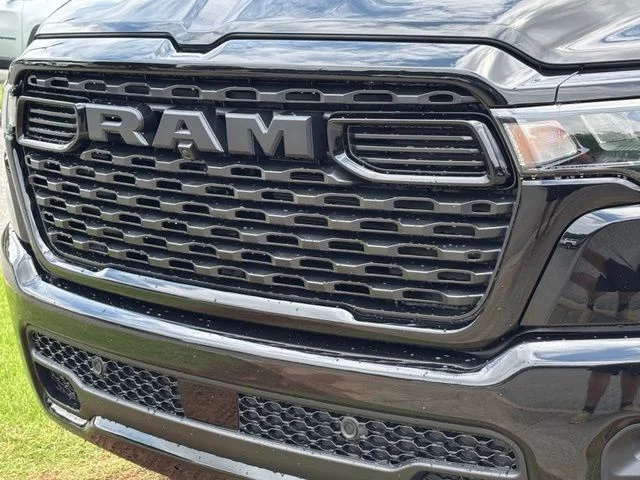 New 2026 Diamond Black Crystal Pearlcoat RAM Express image 10