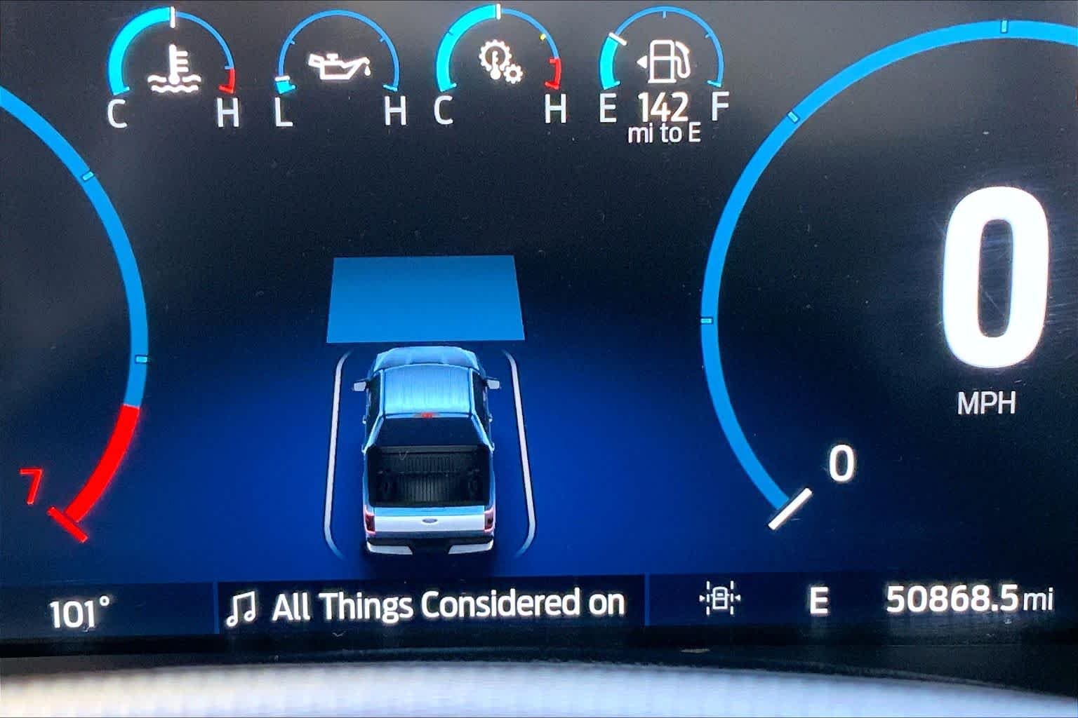 Used 2022 Carbonized Gray Metallic Ford Platinum image 25
