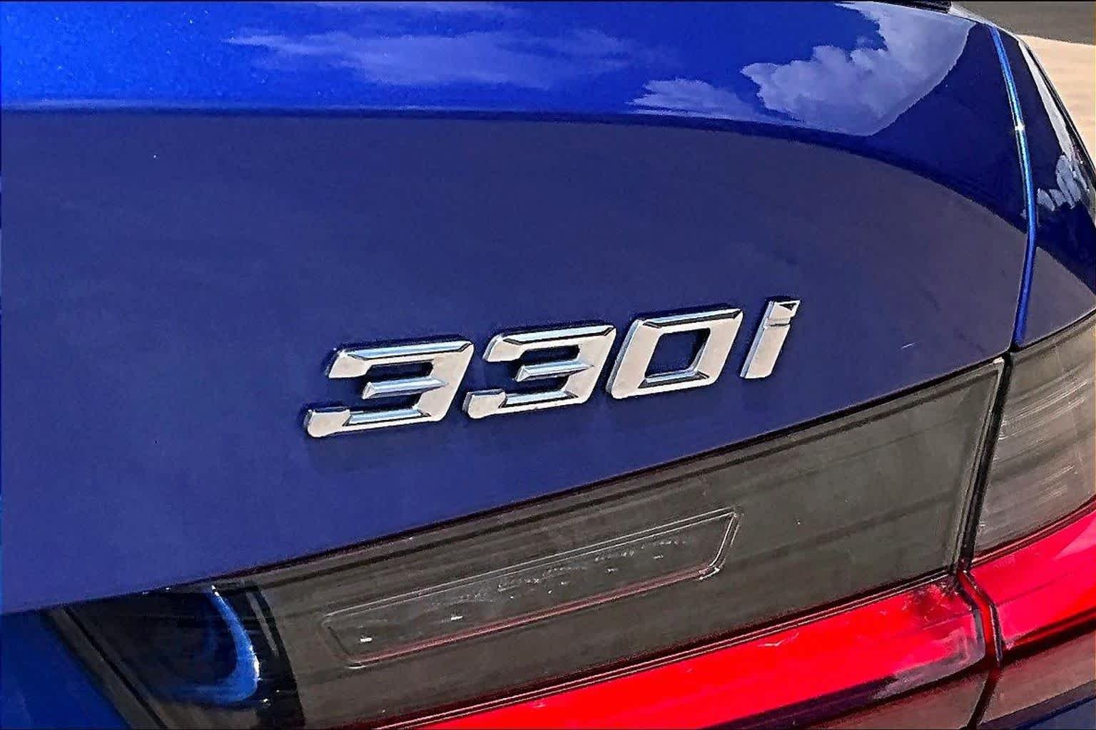 Used 2022 Portimao Blue Metallic BMW 330i xDrive image 10
