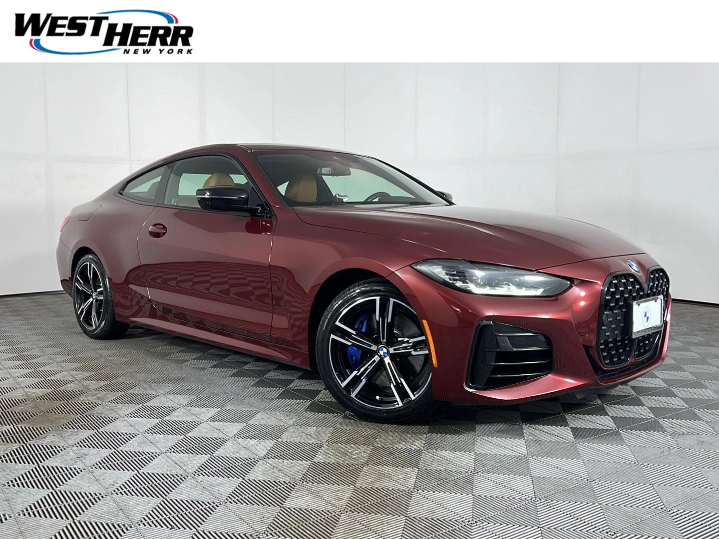 Used 2022 Aventurin Red Metallic BMW M440i xDrive image 1