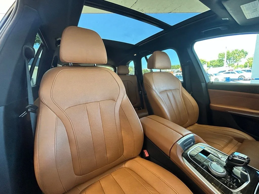 Certified Used 2019 Carbon Black Metallic BMW xDrive40i image 29
